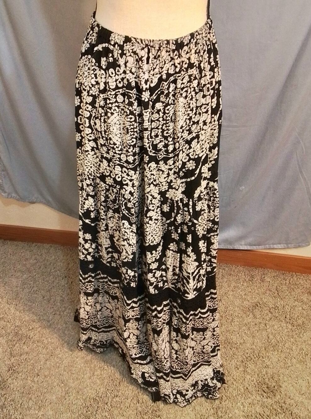 Forbidden black and white tiered skirt